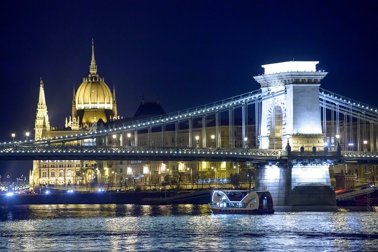 Budapest river cruise