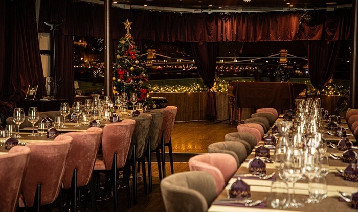 Budapest christmas dinner cruise