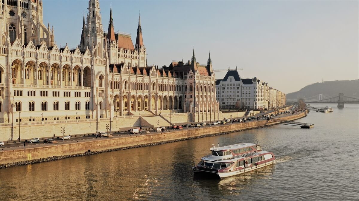 Croisière touristique à Budapest